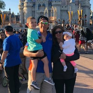 Meet your Posher, Robin